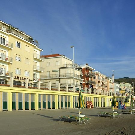 Hotel Bristol ライグエーリア エクステリア 写真